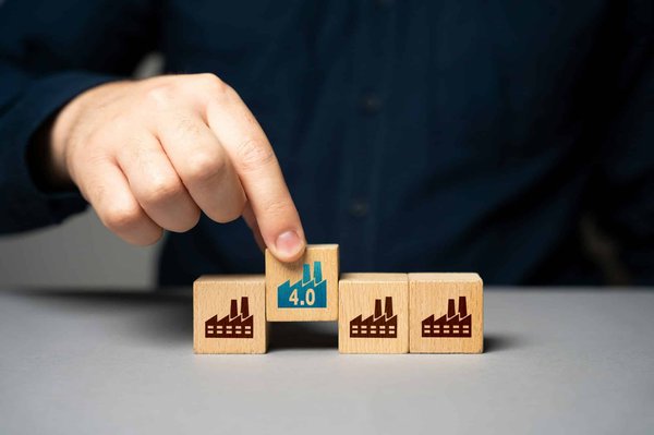 Quelles sont les méthodes pour faciliter l'intégration des technologies IoT dans les petites entreprises ?